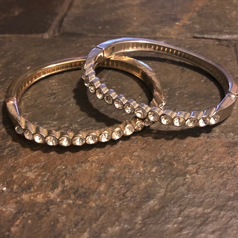 Stone hinge bracelet set